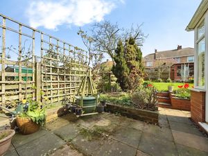 Photo 14- click for photo gallery